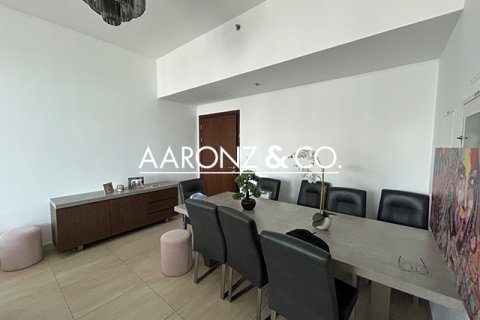 Apartment til salg i Al Furjan, Dubai, UAE 2 soveværelser, 142.6 kvm № 670704 - foto 3