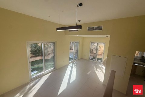 Villa itt: Dubai, EAE, 4 hálószoba, 240.7 m², azonosító: 678312 - fénykép 9