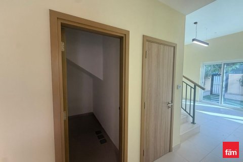 Villa itt: Dubai, EAE, 4 hálószoba, 240.7 m², azonosító: 678312 - fénykép 6