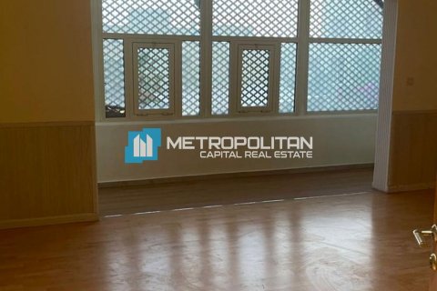 Townhouse in Al Raha Gardens, Abu Dhabi, UAE 4 bedrooms, 200.6 sq.m. № 666200 - photo 3