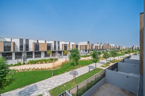 Купить виллу в Мудон, Дубай, ОАЭ 3 спальни, 174м2, № 678861 - фото 2