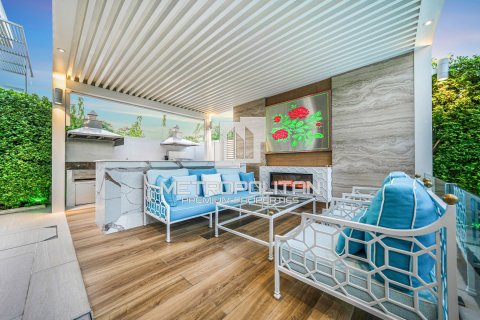 Vila u gradu Mohammed Bin Rashid City, Dubai, UAE 5 spavaće sobe, 776 m2 Br. 663143 - Slika 24