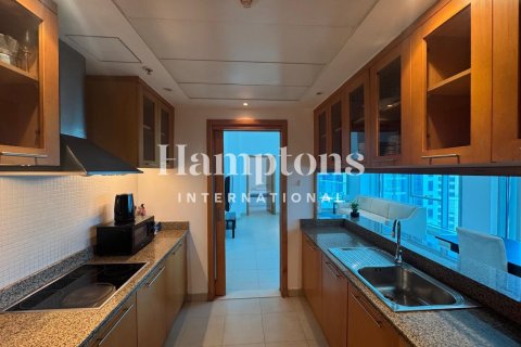 Appartement te huur in Dubai Marina, Dubai, VAE 1 slaapkamer, 89.00107400 vr.m., nr 712195 - foto 2