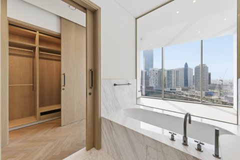 Apartman u Business Bay, Dubai, UAE 2 spavaćih soba, 187.66 m2 Br. 749915 - fotografija 17