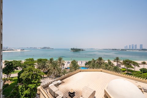 Apartamento en alquiler en Palm Jumeirah, Dubai, EAU 3 dormitorios, 200.57 m2 № 749910 - foto 2