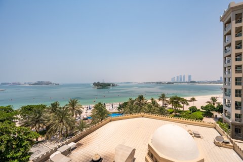 Apartamento en alquiler en Palm Jumeirah, Dubai, EAU 3 dormitorios, 200.57 m2 № 749910 - foto 18