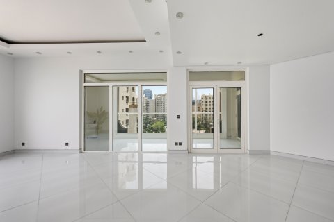 Apartamento en alquiler en Palm Jumeirah, Dubai, EAU 3 dormitorios, 200.57 m2 № 749910 - foto 4