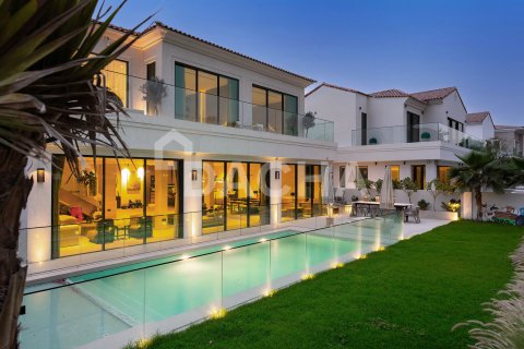 Vila v Jumeirah Golf Estates, Dubai, SAE 5 ložnice, 650 m² Č.: 721954 - fotografie 2