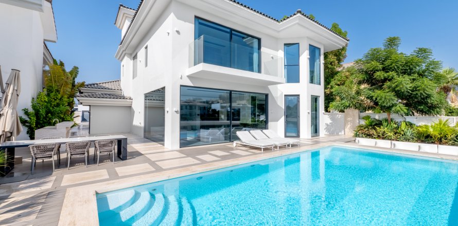 Villa itt: Palm Jumeirah, Dubai, EAE, 5 hálószoba, 622.64 m², azonosító: 762750