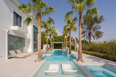 ویلا در Jumeirah Islands، Dubai ، امارات متحده عربی 7 خوابه ، 817.64 متر مربع.  شماره 762746