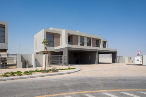 Townhouse til salg i Dubai South (Dubai World Central), Dubai, UAE 4 soveværelser, 306.12 kvm № 762749 - foto 1