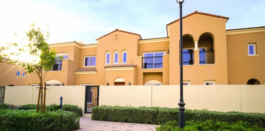 Villa in Dubai, UAE 4 bedrooms, 185.8 sq.m. № 689237