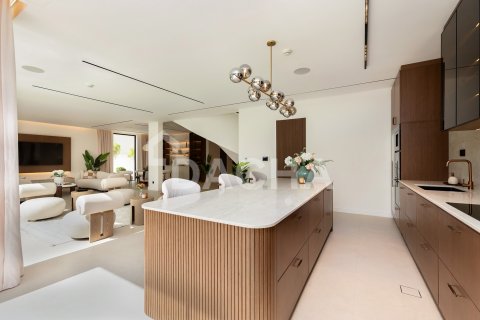 Villa til salg i Jumeirah Golf Estates, Dubai, UAE 5 soveværelser, 479 kvm № 714644 - foto 11