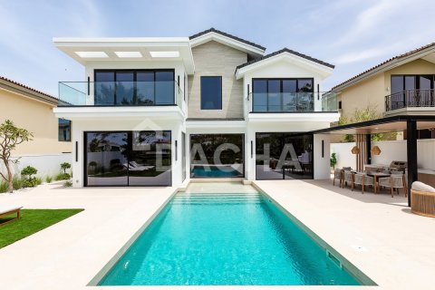 Villa til salg i Jumeirah Golf Estates, Dubai, UAE 5 soveværelser, 479 kvm № 714644 - foto 2