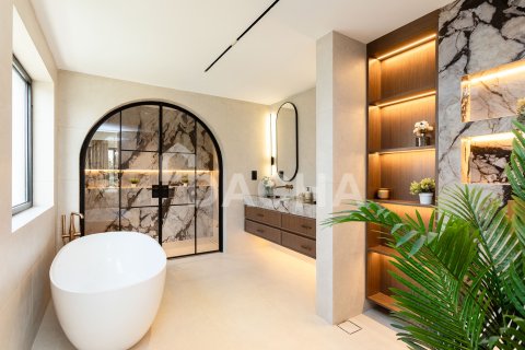 Villa til salg i Jumeirah Golf Estates, Dubai, UAE 5 soveværelser, 479 kvm № 714644 - foto 19