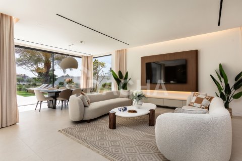Villa til salg i Jumeirah Golf Estates, Dubai, UAE 5 soveværelser, 479 kvm № 714644 - foto 9