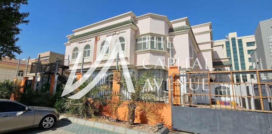Muroor Area, Abu Dhabi, UAE의 빌라 1099.88제곱미터 번호 754571