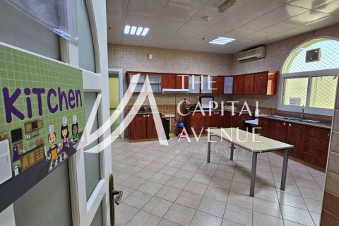 Muroor Area, Abu Dhabi, UAE의 임대용 빌라 1099.88제곱미터 번호 754571 - 사진 16