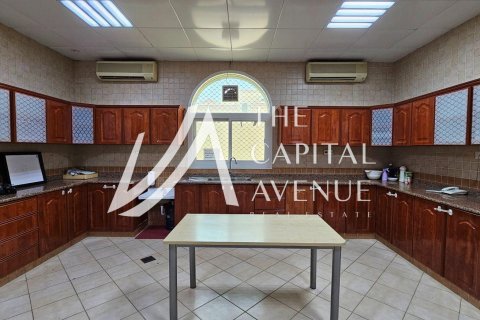 Muroor Area, Abu Dhabi, UAE의 임대용 빌라 1099.88제곱미터 번호 754571 - 사진 17