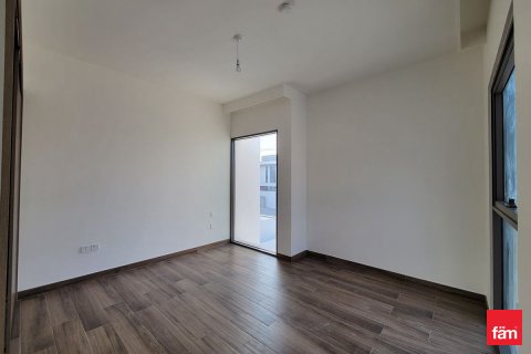 Villa sa Al Furjan, Dubai, UAE 4 silid-tulugan, 589.9 sq.m. № 631804 - larawan 4