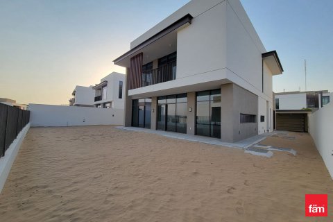 Villa sa Al Furjan, Dubai, UAE 4 silid-tulugan, 589.9 sq.m. № 631804 - larawan 1