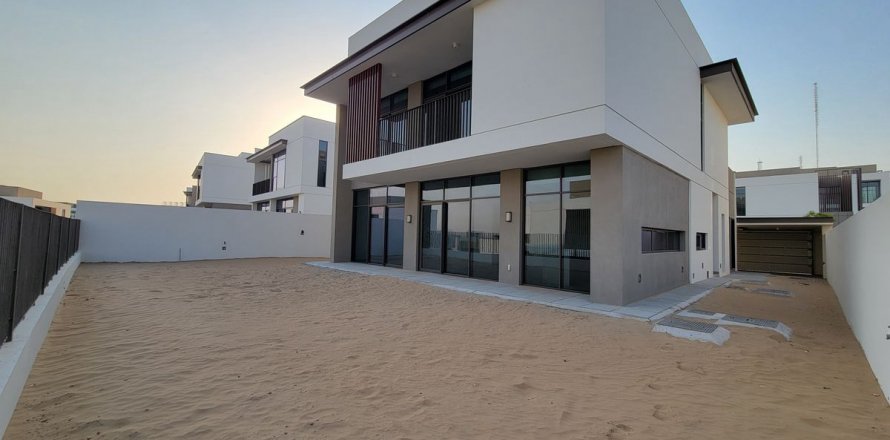 Villa sa Al Furjan, Dubai, UAE 4 silid-tulugan, 589.9 sq.m. № 631804