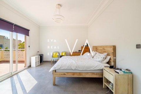 Vila di Greens, Dubai, UAE 4 bilik tidur, 777.48 meter persegi № 637644 - foto 8