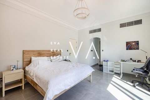 Vila di Greens, Dubai, UAE 4 bilik tidur, 777.48 meter persegi № 637644 - foto 7