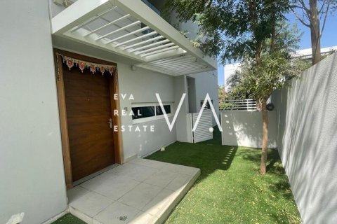 Townhouse di Dubai, UEA 3 kamar tidur, 278.63 m2 nomor 637647 - foto 3