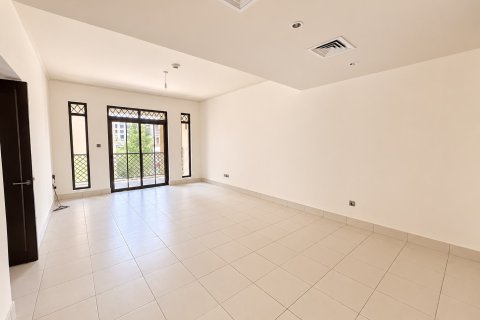Old Town, Dubai, BAE’de kiralık daire 2 yatak odası, 119.1 m&sup2; No 750332 - fotoğraf 3