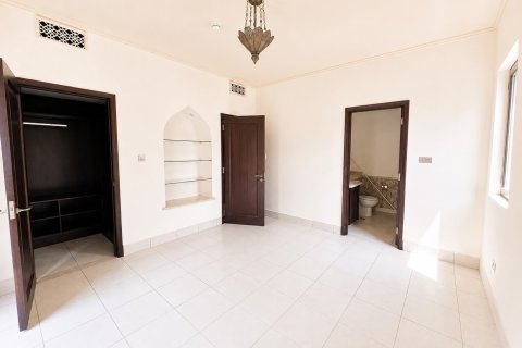 Old Town, Dubai, BAE’de kiralık daire 2 yatak odası, 119.1 m&sup2; No 750332 - fotoğraf 4