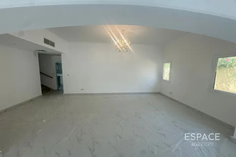 Villa in Meadows, Dubai, UAE 4 bedrooms, 390 sq.m. № 650135 - photo 2