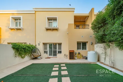 Villa in Arabian Ranches, Dubai, UAE 3 bedrooms, 228 sq.m. № 650138 - photo 14