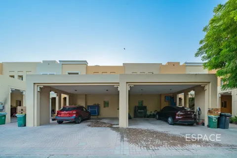 Villa in Arabian Ranches, Dubai, UAE 3 bedrooms, 228 sq.m. № 650138 - photo 15