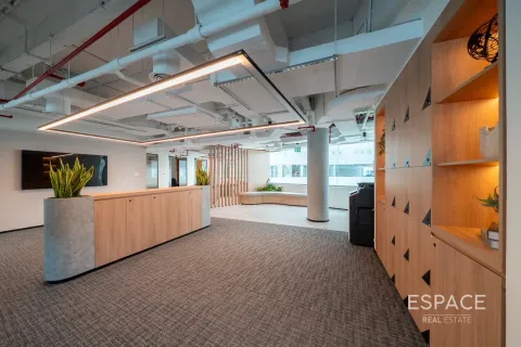 Office in Barsha Heights (Tecom), Dubai, UAE 284 sq.m. № 650136 - photo 2