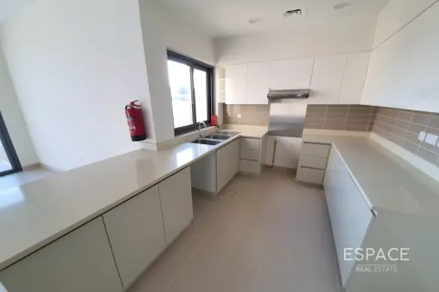Townhouse in Dubai Hills Estate, UAE 4 bedrooms, 229 sq.m. № 650134 - photo 4