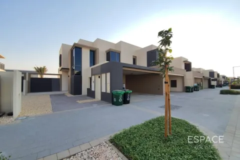 Townhouse in Dubai Hills Estate, UAE 4 bedrooms, 229 sq.m. № 650134 - photo 10