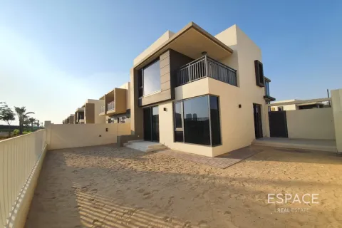 Townhouse in Dubai Hills Estate, UAE 4 bedrooms, 229 sq.m. № 650134 - photo 1