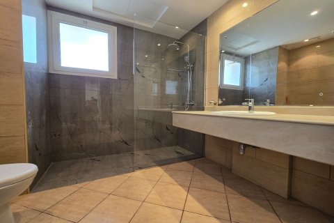 Appartamento in vendita a Ras Al Khaimah, EAU 2 camere da letto, 121 mq. № 734975 - foto 15