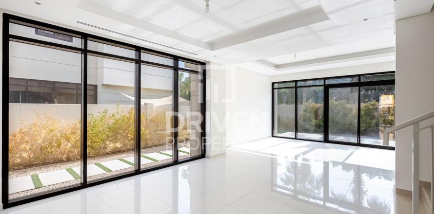 Villa à DAMAC Hills (Akoya by DAMAC), Dubai, EAU: 3 chambres, 251 m2 № 653014