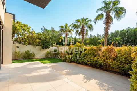 Villa en venta en DAMAC Hills (Akoya by DAMAC), Dubai, EAU 3 dormitorios, 251 m2 № 653014 - foto 17