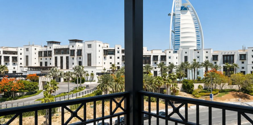 آپارتمان در Umm Suqeim، Dubai ، امارات متحده عربی 4 خوابه ، 261.6 متر مربع.  شماره 717950
