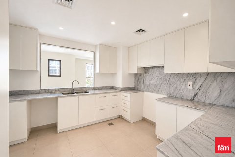 Apartamento para venda em Umm Suqeim, Dubai, EAU 4 quartos, 261.6 m2 № 717951 - foto 6