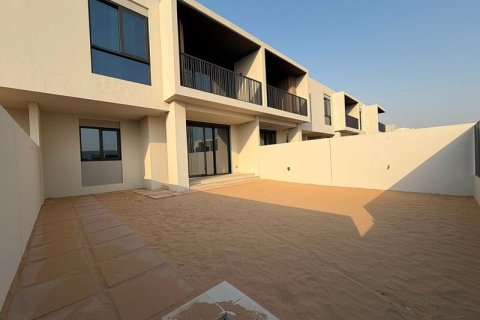 Σπίτι σε Jebel Ali, Dubai, ΗΑΕ 3 υπνοδωμάτια, 241 τ.μ. Αρ. 738707 - φωτογραφία 2