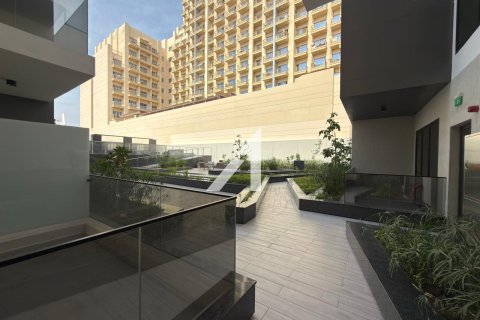 Tindahan sa Jumeirah Village Circle, Dubai, UAE 57.8 sq.m. № 662081 - larawan 12