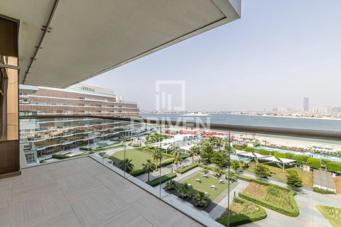 Apartament na sprzedaż w Palm Jumeirah, Dubai, ZEA 3 sypialnie, 161.47 mkw., nr 761591 - zdjęcie 2