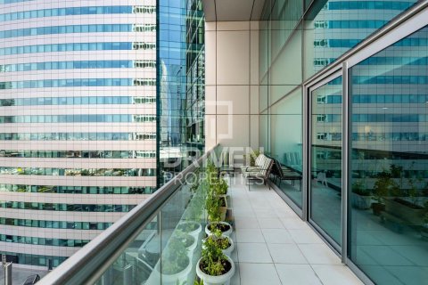 Apartament na sprzedaż w World Trade Center, Dubai, ZEA 2 sypialnie, 196 mkw., nr 653646 - zdjęcie 2