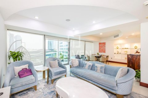 Apartament na sprzedaż w World Trade Center, Dubai, ZEA 2 sypialnie, 196 mkw., nr 653646 - zdjęcie 4