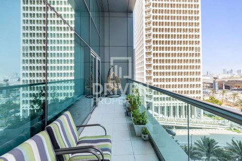 Apartament na sprzedaż w World Trade Center, Dubai, ZEA 2 sypialnie, 196 mkw., nr 653646 - zdjęcie 3