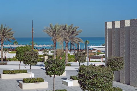 Зняти в оренду таунхаус на Остров Саадият, Абу-Даби, ОАЕ 2 спальні, 223.9м2, № 669992 - фото 1